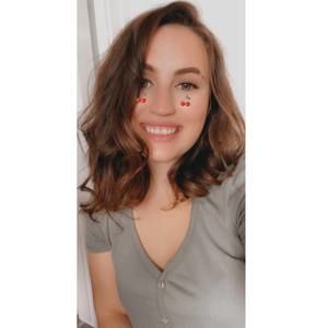 Meet your Posher, Mishaela